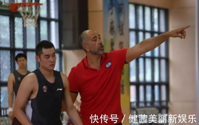 周琦|新疆男篮教练组调整!曝世界名帅正式加盟,加索尔、卢比奥的恩师
