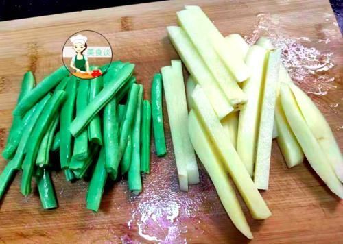 豆角|天冷了,少吃黄瓜茄子多吃它,不放肉也很鲜香,应季而食身体更棒