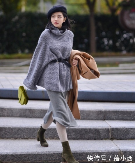 优雅 秋季还是穿“毛衣”最百搭,学会这4种搭配就够了,优雅到骨子里
