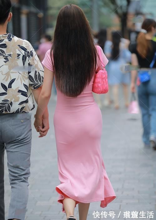 气质|圆领开叉连衣裙,优雅又时尚,彰显气质女人魅力