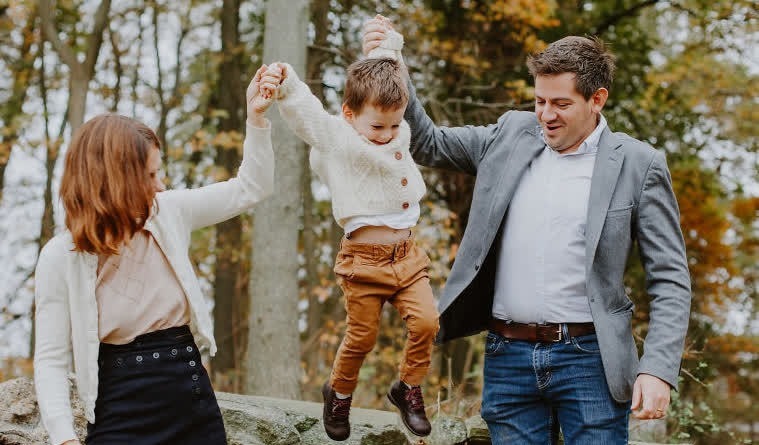 一日三餐|40岁丁克女坦言:看着躺在病床上的父母,我决定生个孩子