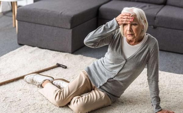 动不动就头晕,或是这7个原因引起的,可大可小别忽视