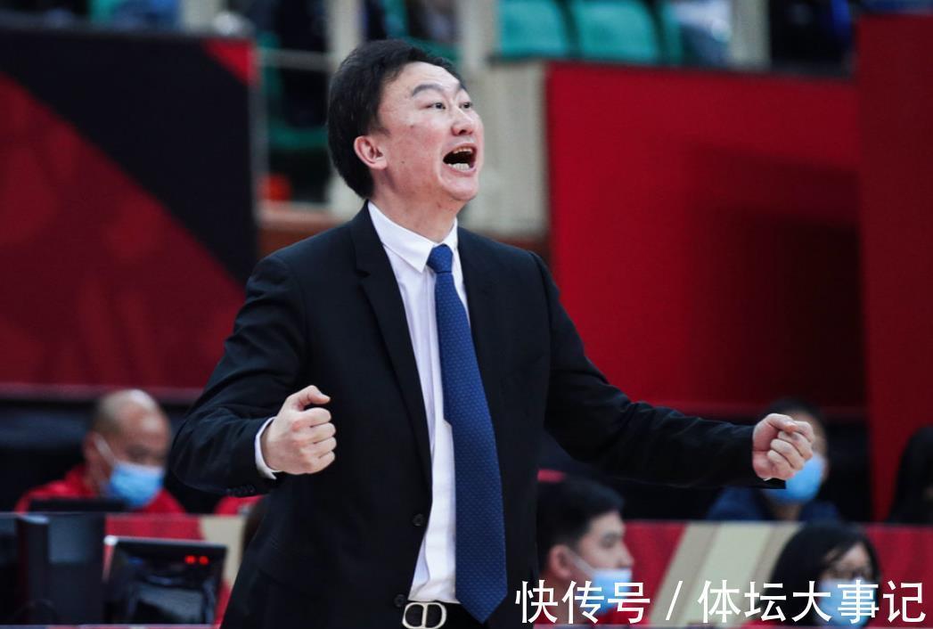 浙江隊|出場5分鐘！浙江00后中鋒被棄用，劉維偉點(diǎn)名批評，必須跟吳前跑