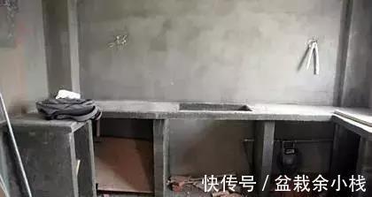 瓷砖|请师傅砌了个瓷砖橱柜,省钱又耐用,邻居们都很羡慕!