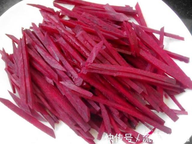 女性朋友|女人宁可少吃点肉,也不要错过此菜,补血又养颜,肌肤像冻龄