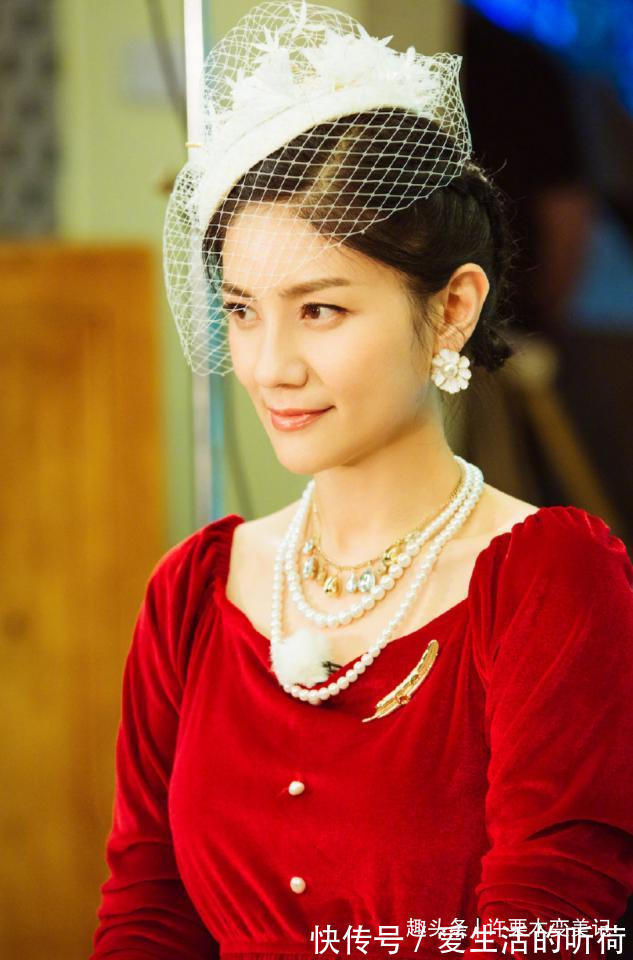 女人 女人不管奔几,尽量少戴这5种“饰品”,没气质还很掉价