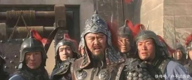 朱棣|战场上的超级损招,铁铉在城头悬挂朱元璋画像,朱棣被逼退兵