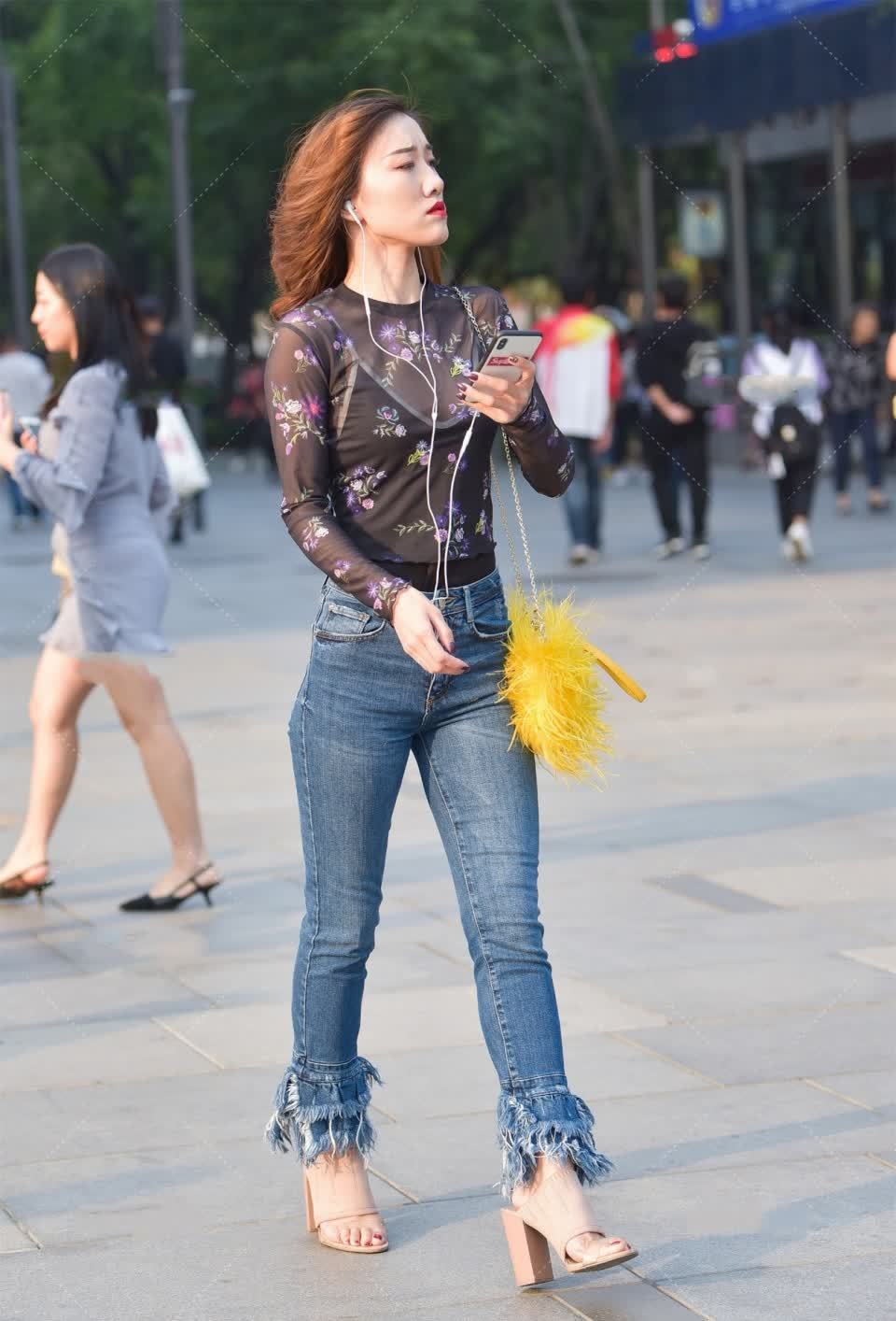 穿搭|叠穿是使用率最高的穿衣技巧,可以将单调转化为时尚耐看