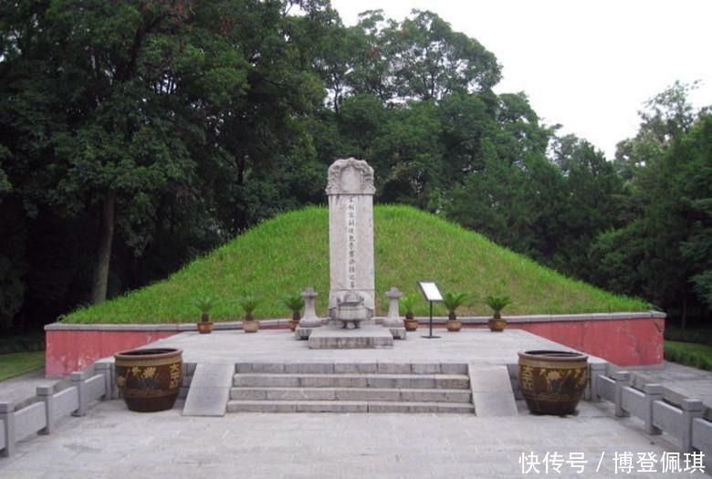 心痛|公正廉明的包拯,发掘出他的墓冢后,结果太过心痛