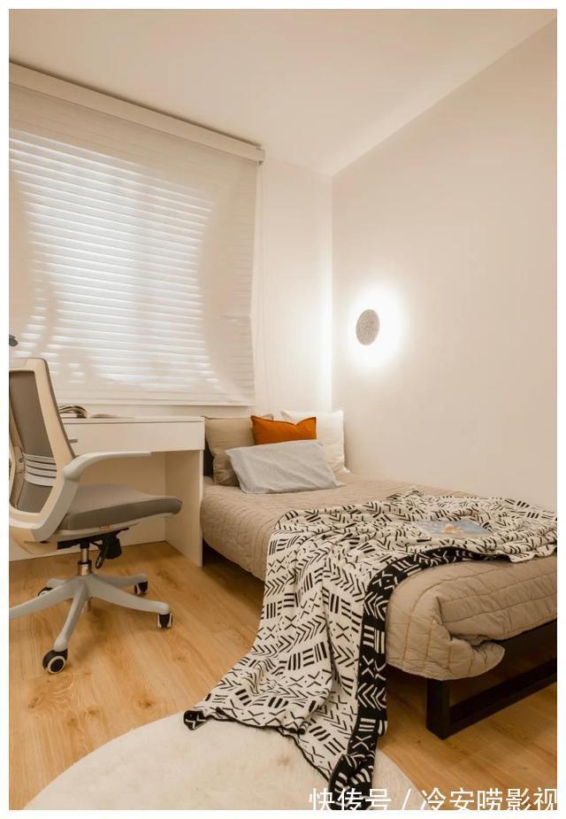 主卧|50㎡一字户型,逆袭两居室,独立厨房+办公区+浴缸全都有,真赞!