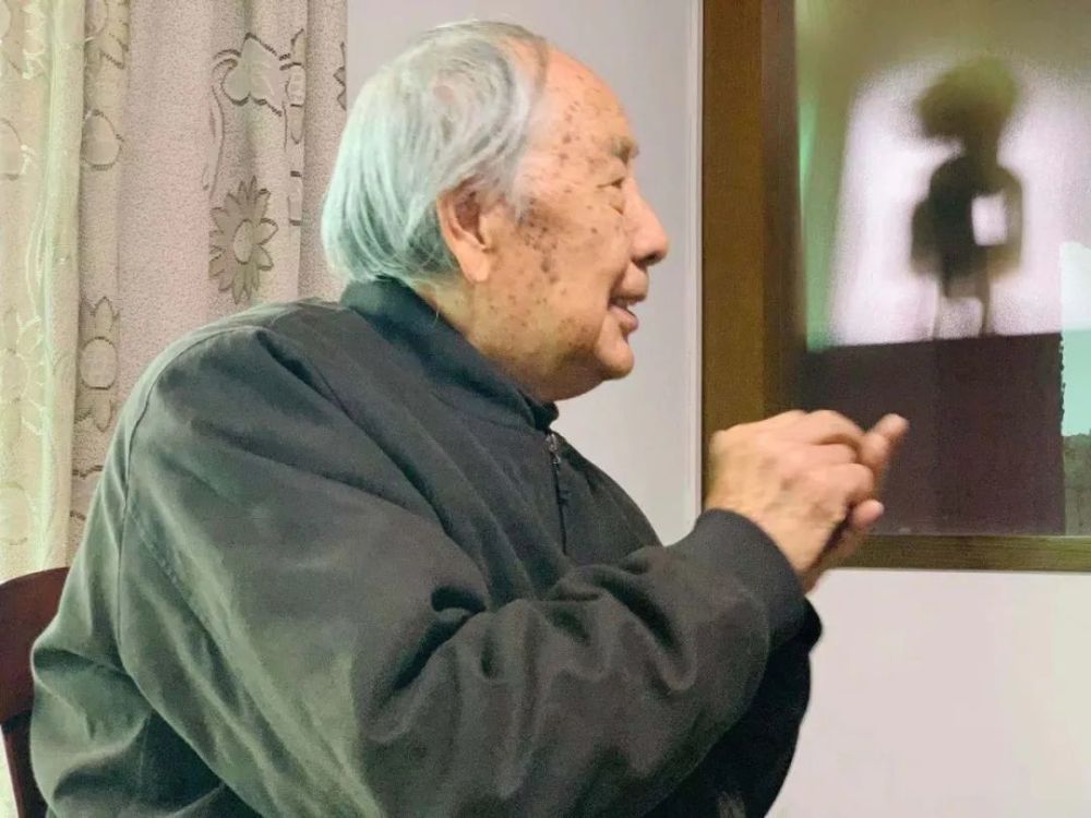 程勉|国家公祭日|三十年用心用情创作,87岁版画家笔下的“南京大屠杀”