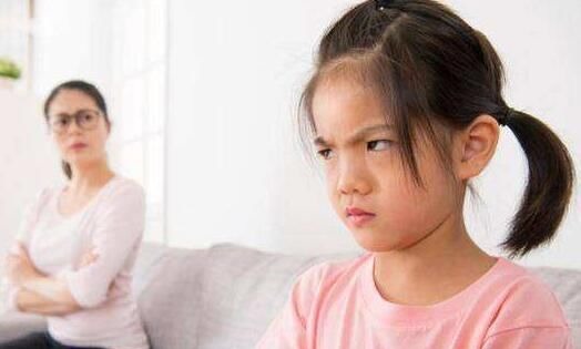 话语|你随口说说的这些话语,其实已深深伤害孩子,语言软暴力必须重视