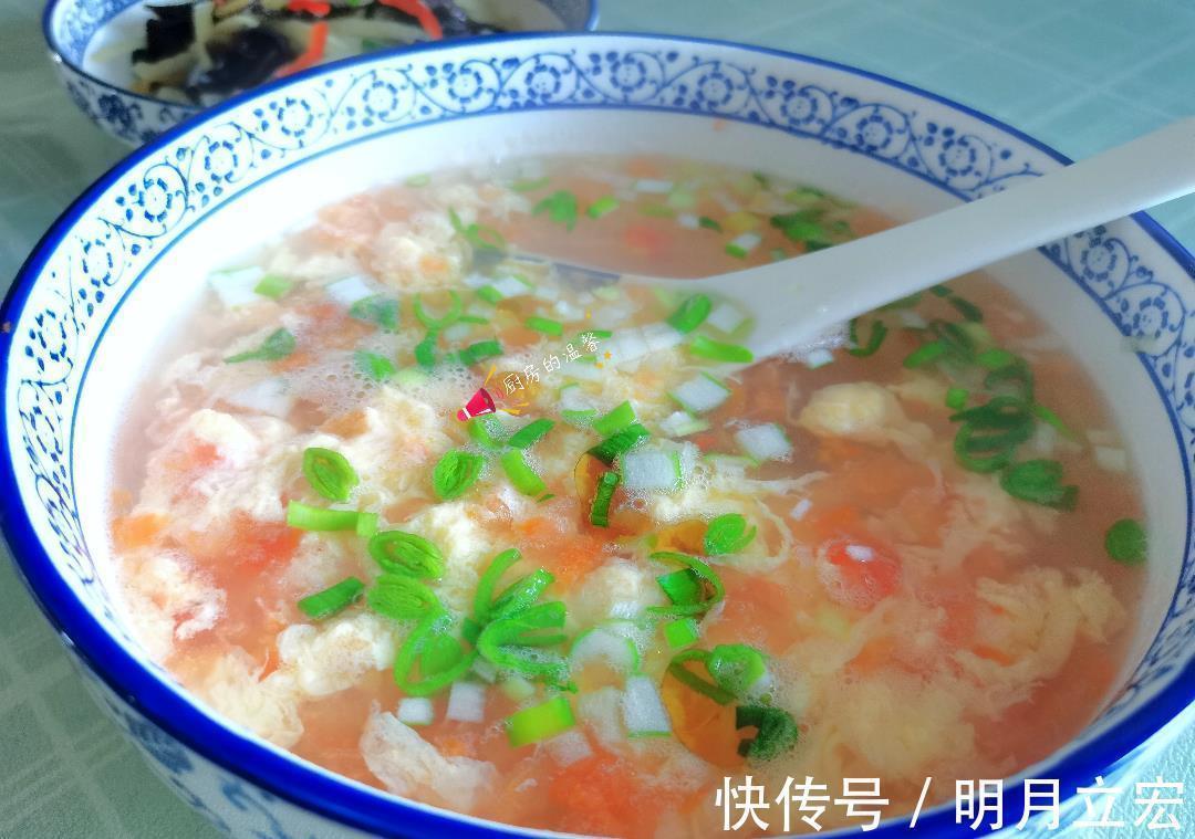 排骨|一家三口的午餐真馋人，用心做的排骨孩子连吃三块，并大赞太香了