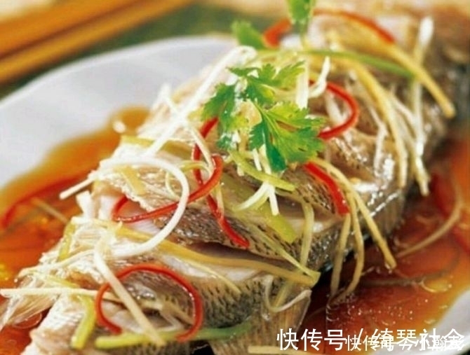 看到此鱼,多贵都要买,有条件多给孩子吃,补脑益智孩子视力好!
