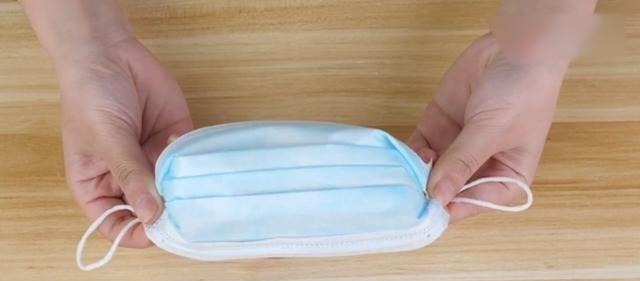 成人口罩|成人口罩儿童戴不上医生教的方法,成人口罩变成舒适的儿童口罩!