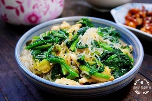 搭配|晒晒一家三口的晚餐，用心搭配，有滋有味，家人爱吃身体棒