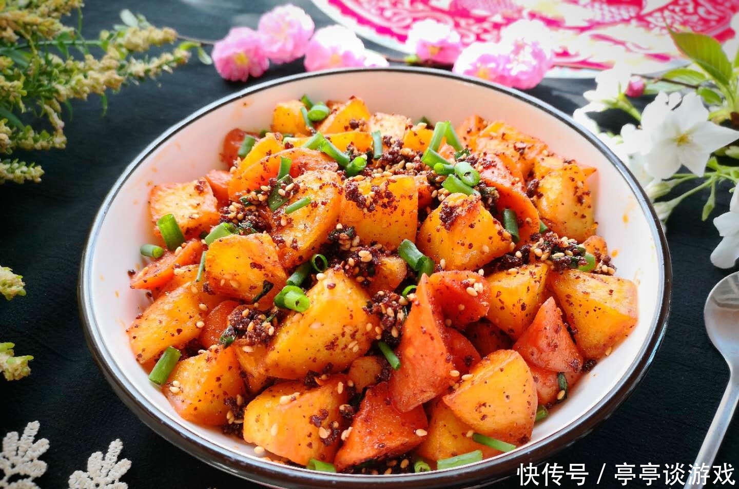 自从土豆学会这做法,我一天做2锅,比夜市烤肉好吃,连吃7天不腻