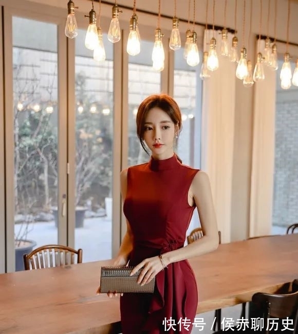 孙允珠|美图欣赏:孙允珠,美酒枣红佛拉明哥曼妙无袖裙