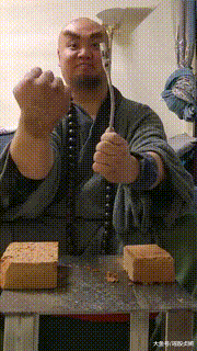 |搞笑GIF:站在高处往下看,风景真的不一样