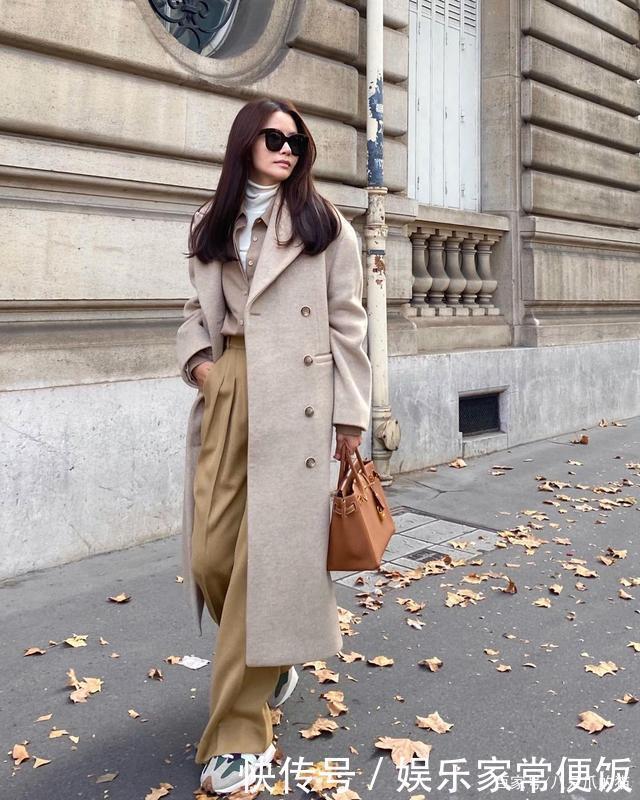 秋冬的惊艳,就交给“大衣+高领毛衣”吧!4种风格,承包你的时尚