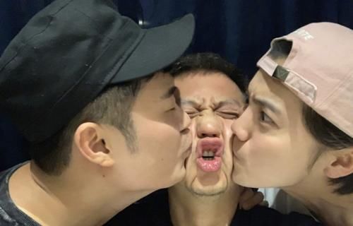 五哈又出新花样,鹿晗点菜码被粉丝疯狂截图,扫码后才知上当了