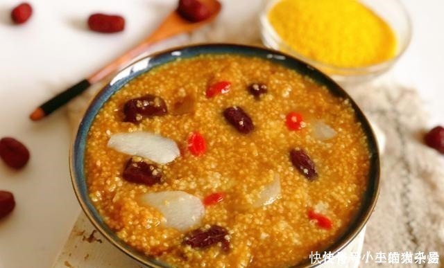 这粥我每天都会喝一碗,气血双补,皮肤越来越红润,不变黄脸婆