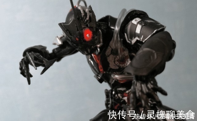 假面骑士|假面骑士零一亚克零高光时刻被还原，手撕刃姐，瞬间秒杀金属簇！