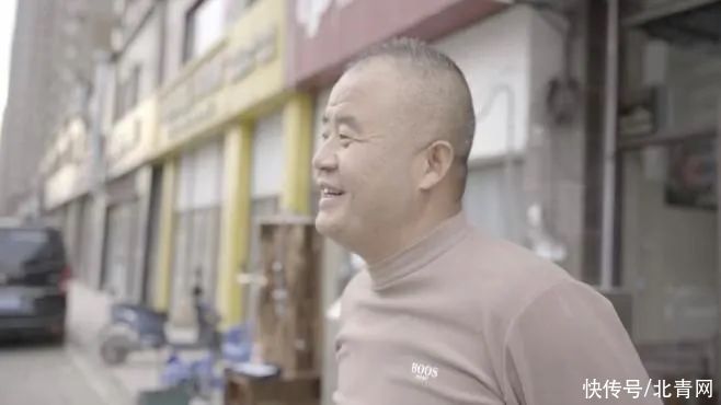 茹斌|在古城，被霸道老板强迫吃早餐，是什么体验？
