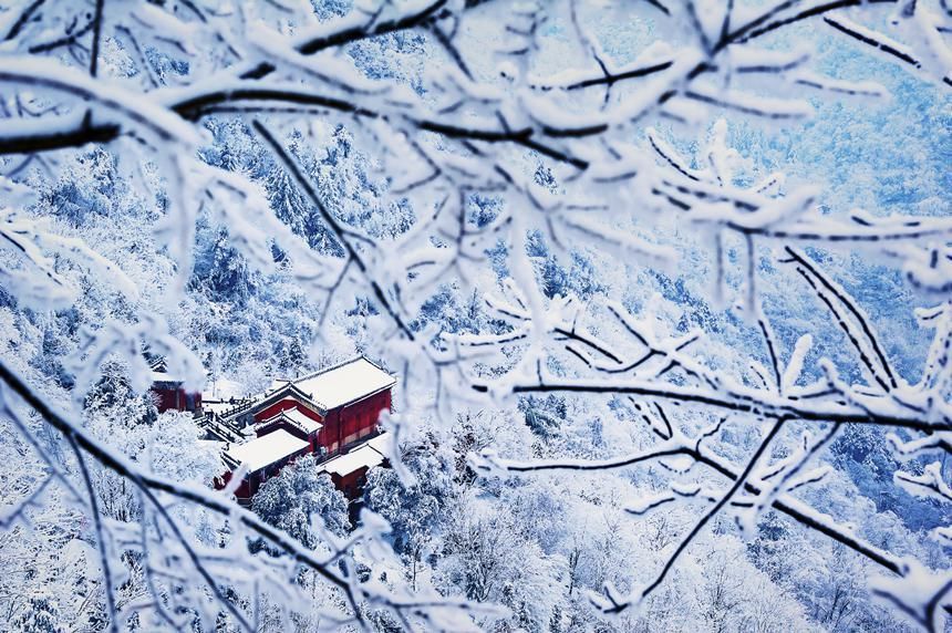 风雪|风雪武当山，仙境藏玄机！大雪封山时，道人、隐士都在干什么！