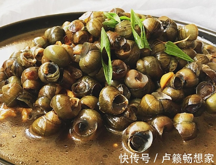 鲜香|韭菜别炒鸡蛋,试试和它一起做,鲜香味美,比小龙虾吃着过瘾