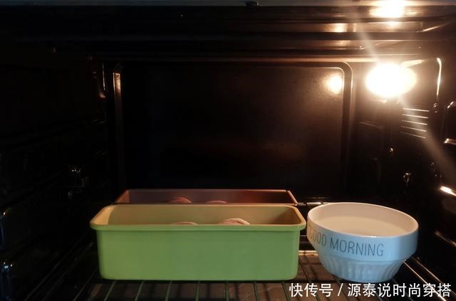 甜而不腻|自从学会这款吐司做法,一周得吃3次,绵软可口,甜而不腻,真香