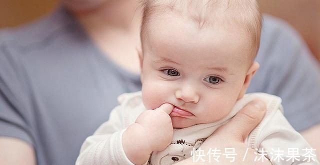 口欲|宝宝不管拿到什么都爱往嘴里塞为啥？背后隐藏着心理暗示，你要懂