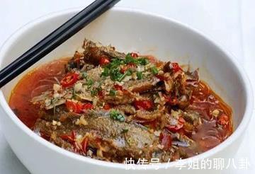 自制|美食推荐:酱香板栗炒肉蟹、水烹桂鱼仔、捞汁象拔蚌制作方法