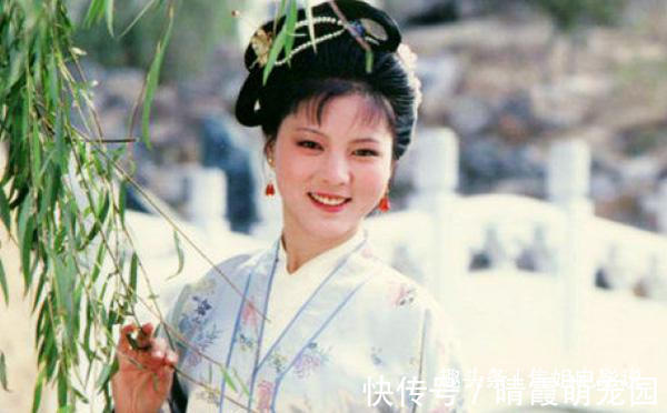 丫鬟#假如当初贾母拨给黛玉的丫鬟是袭人而不是紫鹃,会有什么影响呢?