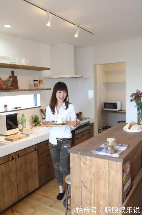 台面|日本厨房从不装吊柜,而是用1㎡步入式储藏室代替,归纳整齐省心