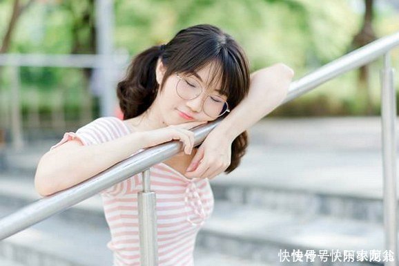 小阿姨也有俏皮的一面,这身材真的太完美,你喜欢吗?