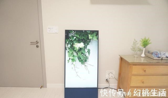 主卧室|她一家3口,住110㎡客厅坚持不买沙发,2个衣帽间!太舒服了!