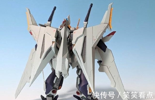 零件|机动战士高达，搭载大白鹅飞行装备的柯西高达模型