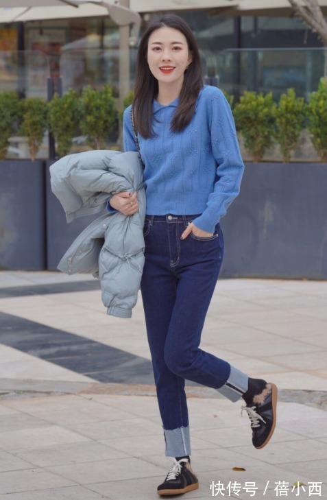 女生|小个子女生别只穿打底裤了,九分牛仔裤才是衣橱必备,配短靴超美