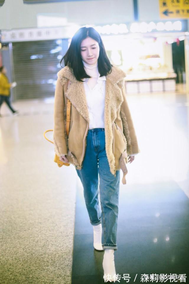 直筒裤|裤脚“塞进”靴子里不流行了，瞧今年明星这样穿，时髦显瘦两不误