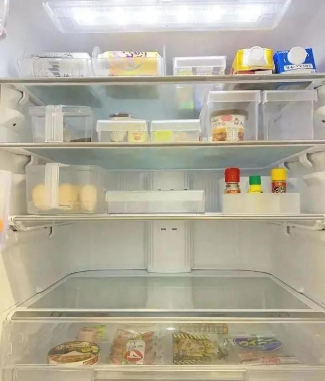 双开门|冰箱到底放厨房好,还是放客厅呢?原来有这么多讲究