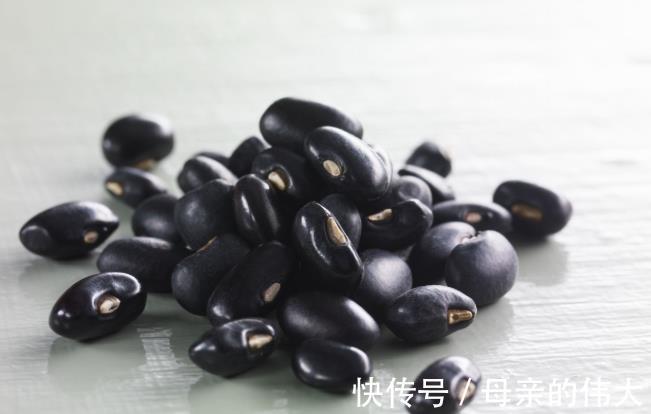 功效|常吃黑豆的5大养生功效,补药一堆不如黑豆一把!
