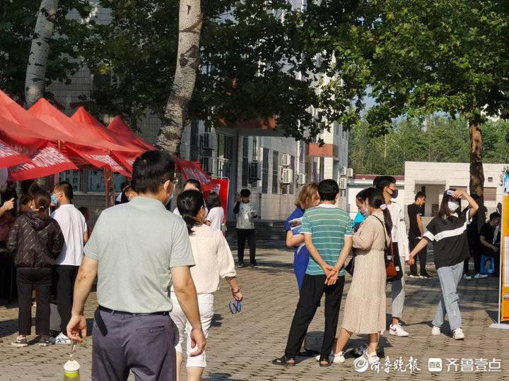 山东女子学院|现场“支招”！聊城高招会高职（专科）场开场