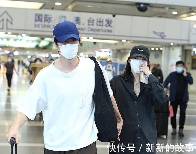 模特 模特金大川和新女友雎晓雯,日常穿搭和T台挺不同,低调且自在!