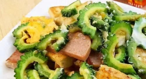 小蛮腰|女性经期身子弱，秋季推荐3种食物，补血益气，润肤抗衰增强体质