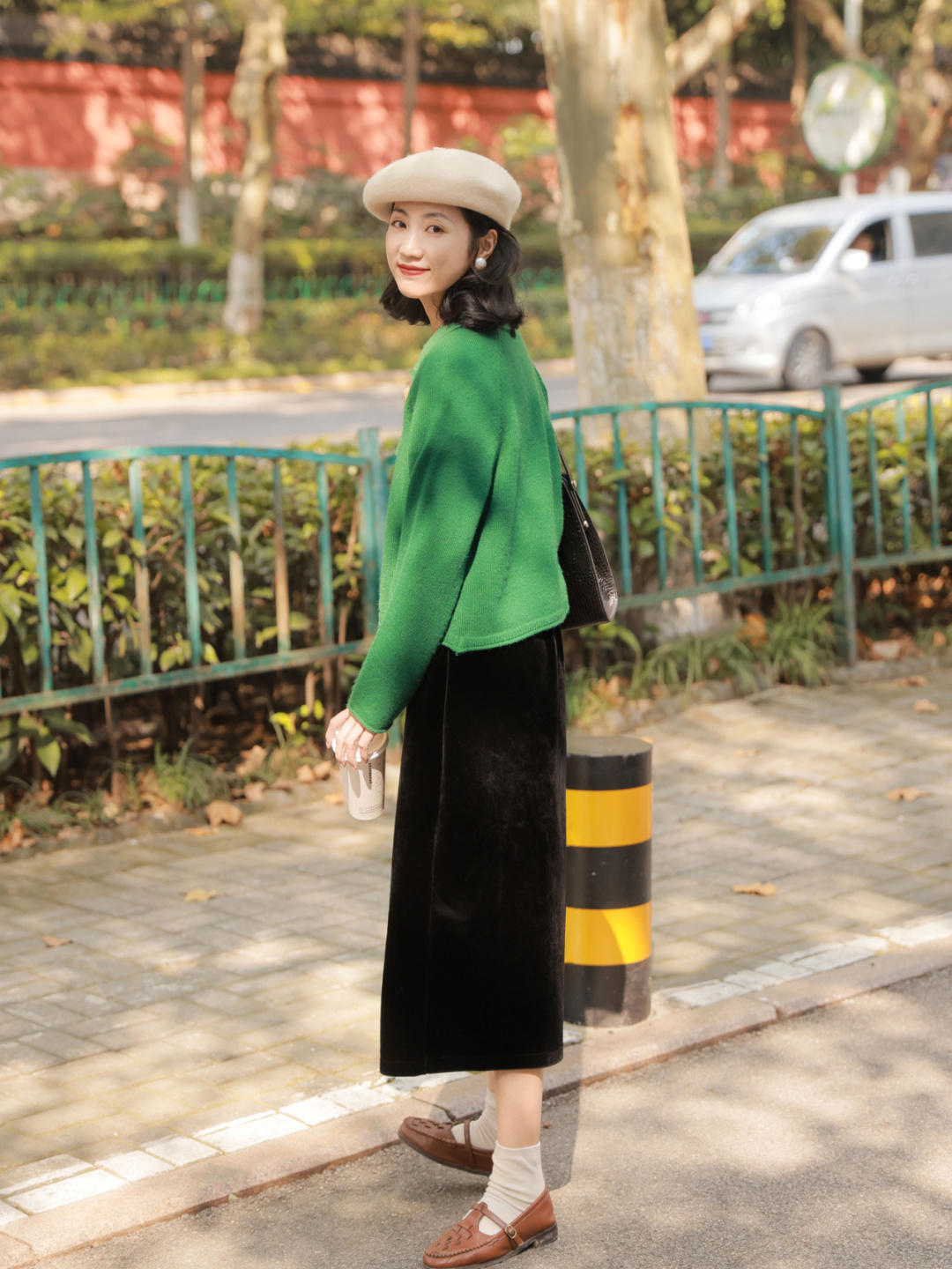 冬天|冬天怎么穿保暖又高级?看看这些“毛衣”穿搭,日常实用不挑人