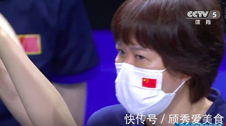 郎平|张常宁郁闷,朱婷哑火!中国女排爆冷落后8分,央视见证郎平发飙