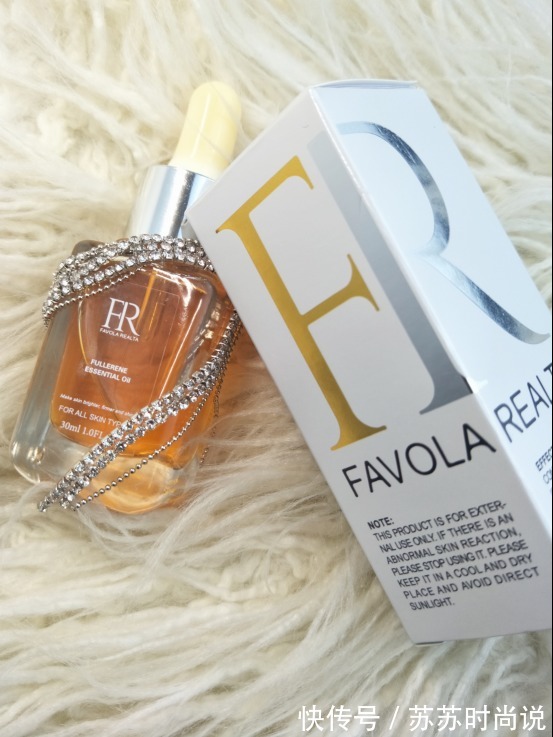 抽屉|Blake Lively的抽屉里,藏了哪些护肤美妆单品?