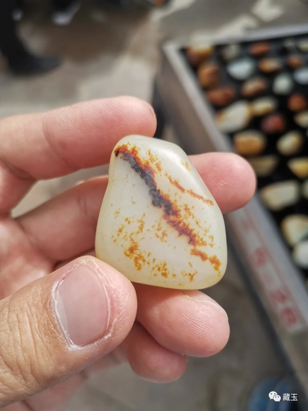 和田巴扎|房价下跌，籽料的价格也开始降了？和田巴扎上的行情成了这样