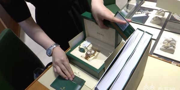 林女士|价值30万的劳力士表“生日”为何成谜？